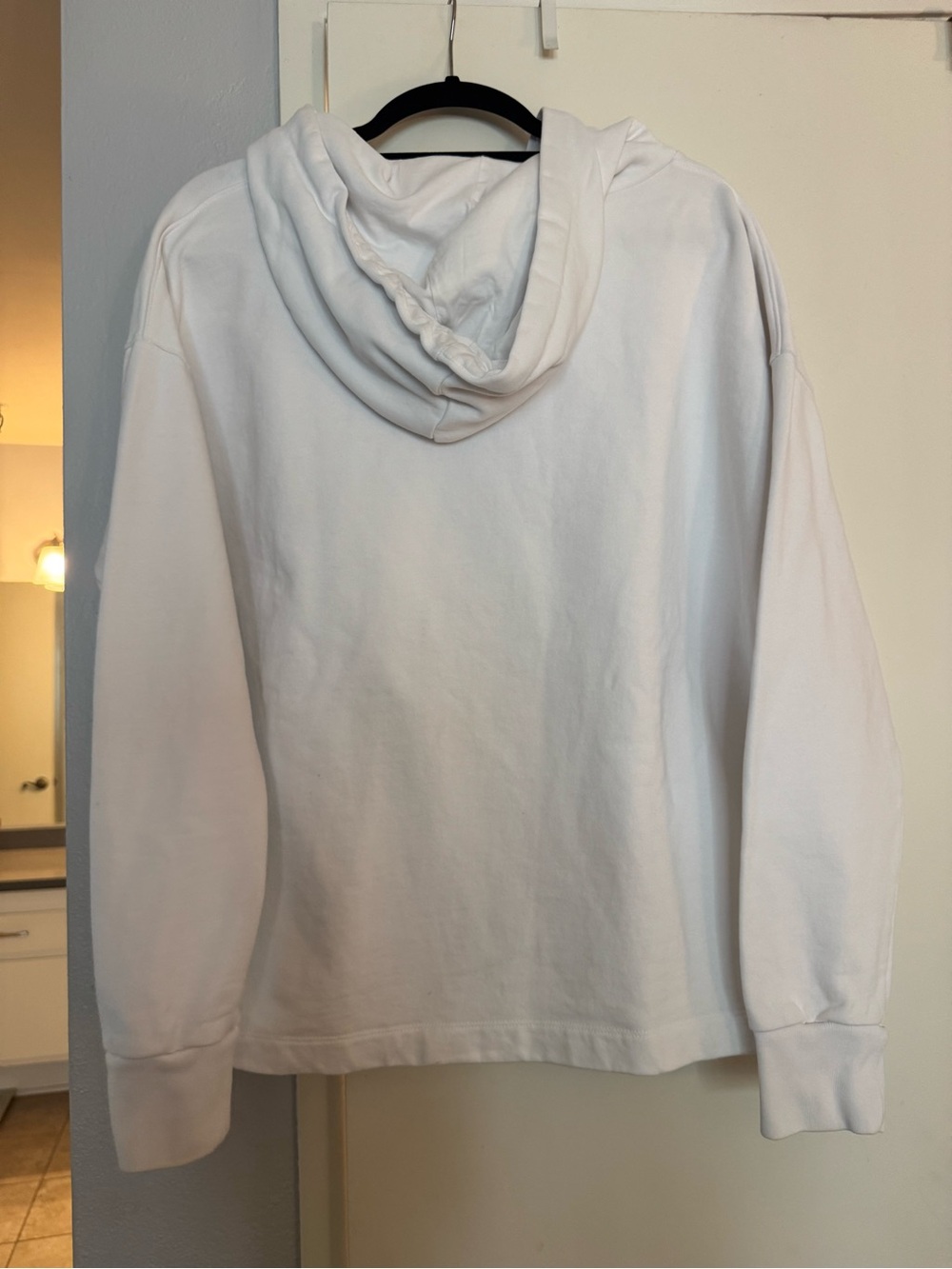 AllSaints oversized monochrome White Pullover Hoodie with Branded Neck Tag - Picture 5 of 12